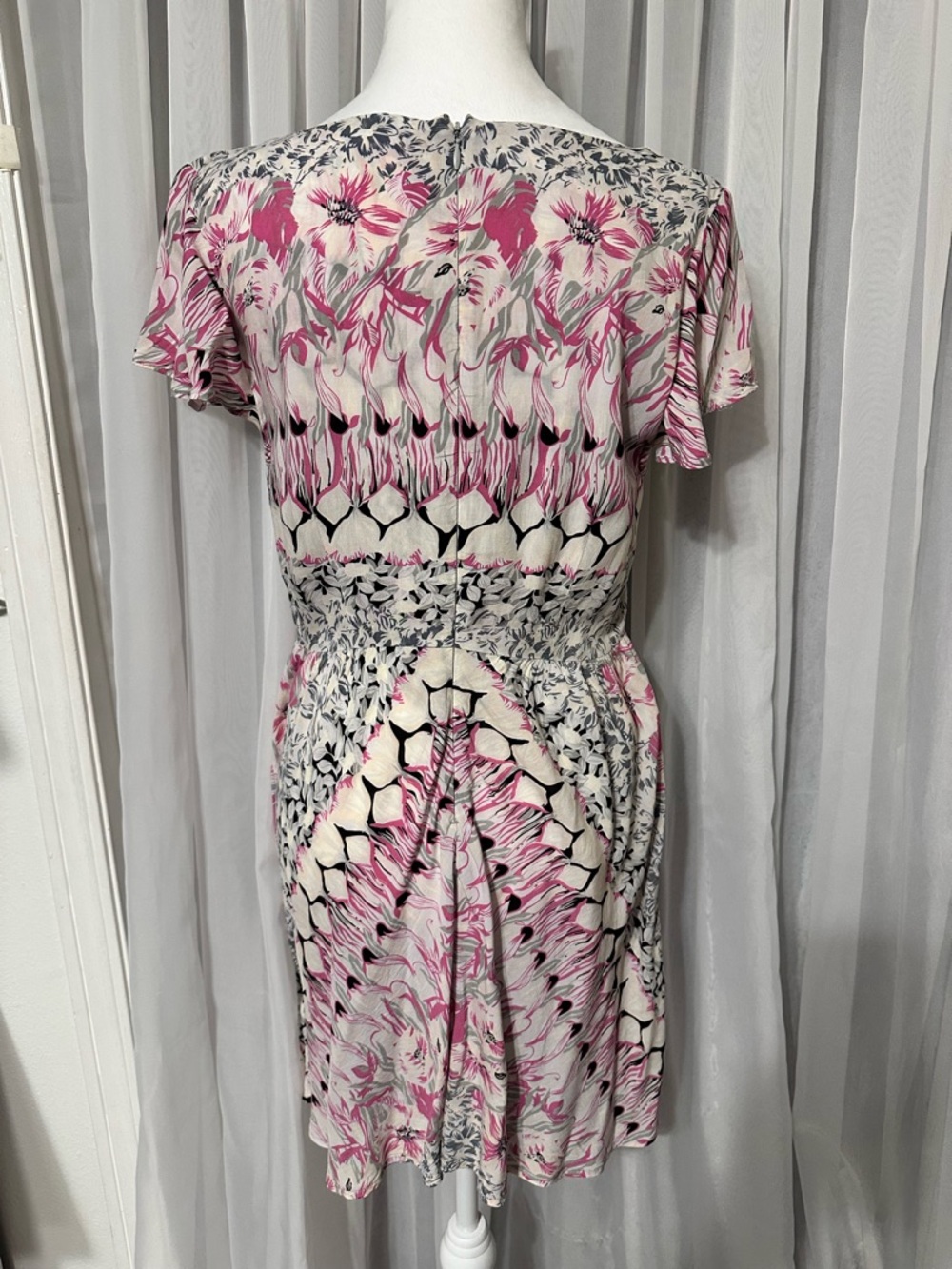 Free People Floral Pink Cream Black V-Neck Flutter Sleeve Dress Size 10 - Picture 7 of 11